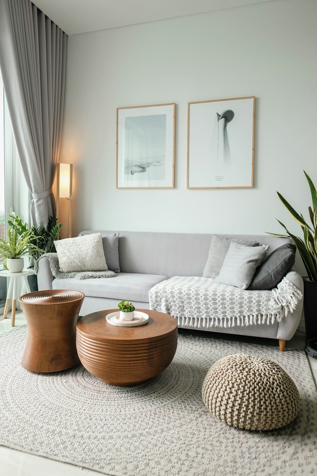 Fabric sofa in a living room illustrating the HODEALS fabric sofa cleaning guide. Photo by Minh Pham on Unsplash.